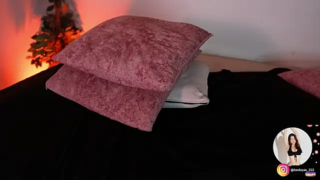 alison222  online show from 11-14-25, 08:24