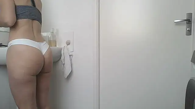 Valentinette online show from 04-13-26, 09:48