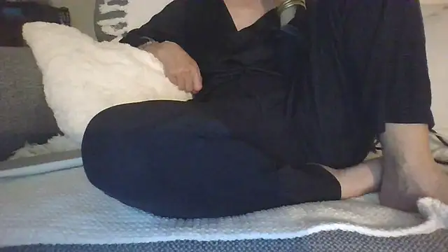 Valentinette online show from 04-14-26, 07:31