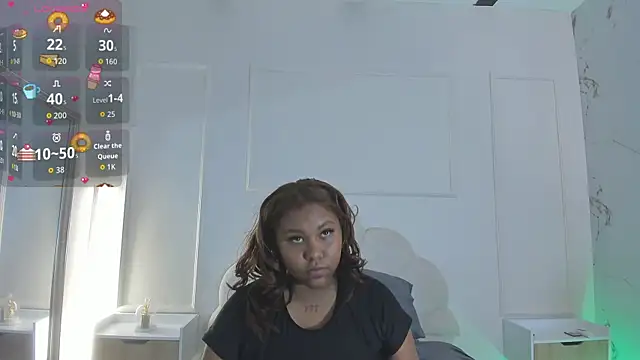Snapshot of Candaceoweens chatting on 07-21-26, 03:42 Candaceoweens online show from 07-21-26, 03:42