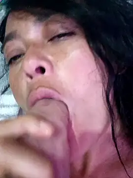 Snapshot of sarayulith chatting on 06-20-26, 11:24 sarayulith online show from 06-20-26, 11:24