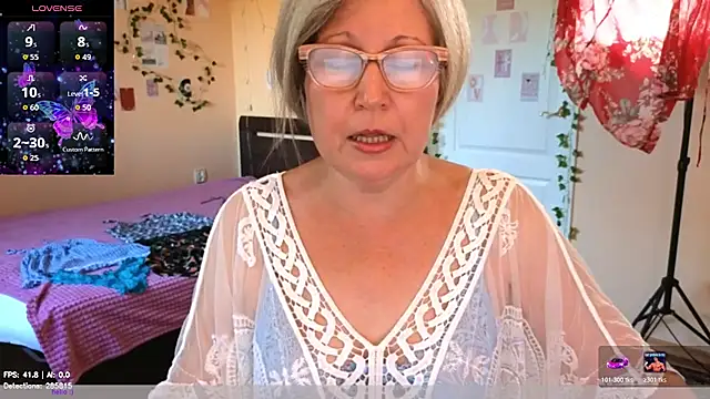 Snapshot of Wane_Witch chatting on 07-27-26, 03:41 Wane Witch online show from 07-27-26, 03:41