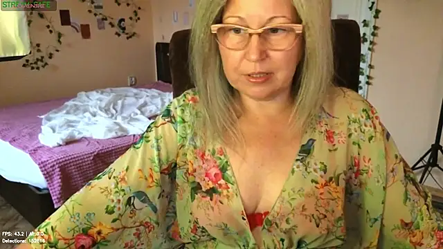 Snapshot of Wane_Witch chatting on 07-31-26, 03:22 Wane Witch online show from 07-31-26, 03:22