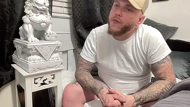 Snapshot of Thegreatwhitepipe chatting on 11-07-25, 01:00 Thegreatwhitepipe online show from 11-07-25, 01:00