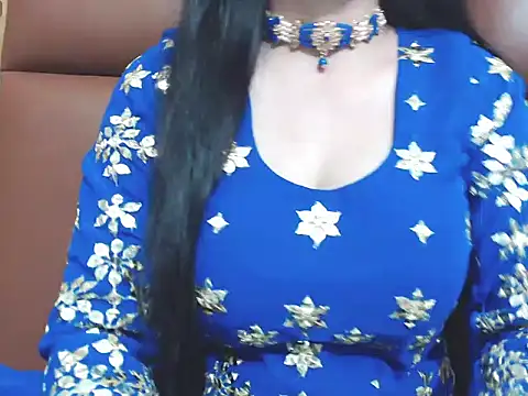 RealNaina online show from 10-20-25, 05:46