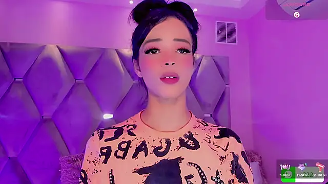 Nina Keyli online show from 11-19-25, 09:48