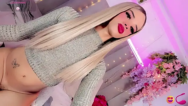 Snapshot of Nina_Keyli chatting on 05-19-26, 01:56 Nina Keyli online show from 05-19-26, 01:56