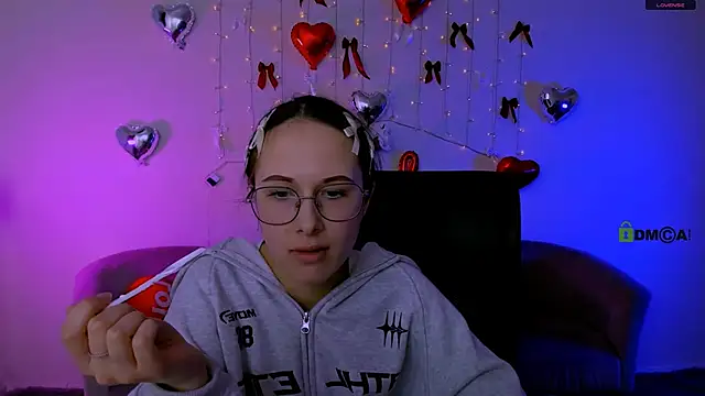 mona cloud online show from 02-10-26, 07:51