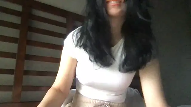 Snapshot of CoffeeM8te chatting on 03-12-25, 12:31 CoffeeM8te online show from 03-12-25, 12:31