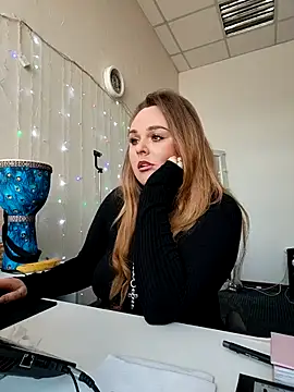 Juicy PeachLux online show from 02-07-26, 08:40