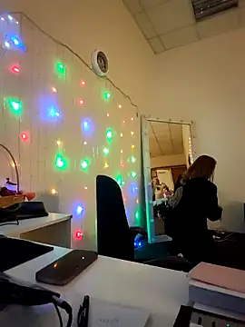 Juicy PeachLux online show from 04-01-26, 02:36