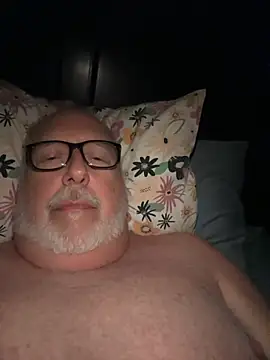 superbearboss online show from 11-23-25, 06:24