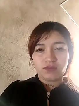 Karina Leon online show from 11-24-25, 06:07