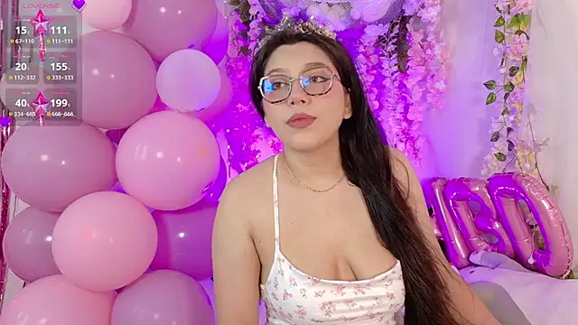 Snapshot of chelsea__coo chatting on 09-28-25, 09:31 chelsea  coo online show from 09-28-25, 09:31