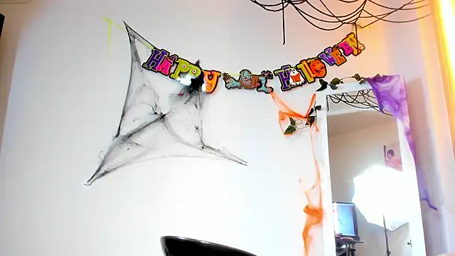 Snapshot of Alexa_Bravva chatting on 11-01-25, 04:47 Alexa Bravva online show from 11-01-25, 04:47