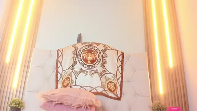 Alexa Bravva online show from 04-08-26, 03:50