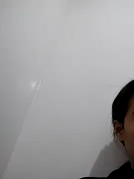 saraaxx1 online show from 12-01-25, 11:48