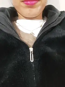 saraaxx1 online show from 02-15-26, 03:53