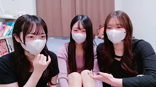 Rodrigues Lucas online show from 11-26-25, 04:08