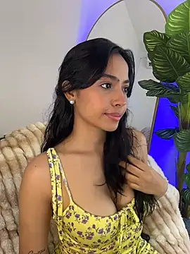Snapshot of _Emily_Thompson_ chatting on 03-18-26, 02:26 Emily Thompson online show from 03-18-26, 02:26