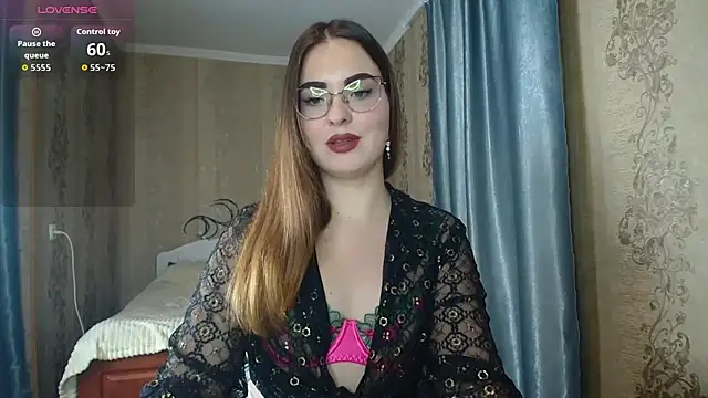 Snapshot of Leila_Kissyu chatting on 03-02-26, 06:15 Leila Kissyu online show from 03-02-26, 06:15