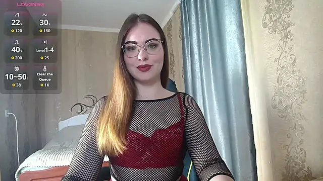 Snapshot of Leila_Kissyu chatting on 04-13-26, 10:10 Leila Kissyu online show from 04-13-26, 10:10