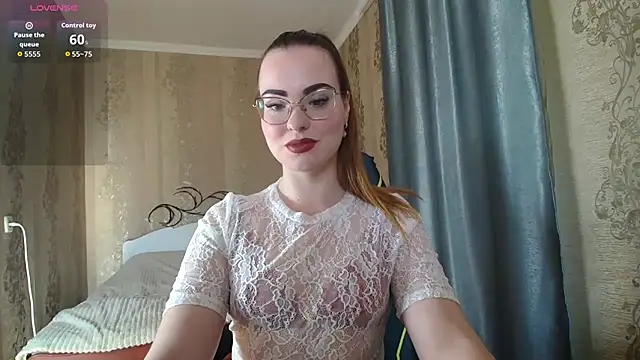 Snapshot of Leila_Kissyu chatting on 05-04-26, 02:13 Leila Kissyu online show from 05-04-26, 02:13