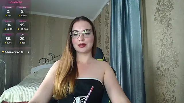 Snapshot of Leila_Kissyu chatting on 05-27-26, 03:31 Leila Kissyu online show from 05-27-26, 03:31