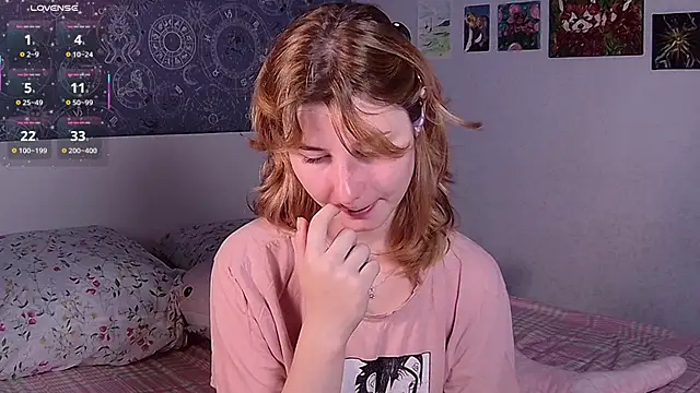 Snapshot of Cute_Cate404 chatting on 07-19-26, 02:48 Cute Cate404 online show from 07-19-26, 02:48