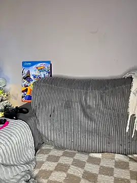 Saucy-Serenity online show from 11-30-25, 09:19