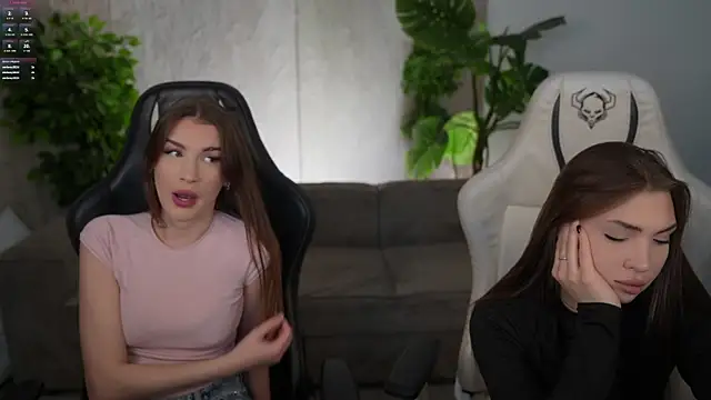 Billie054 online show from 11-18-25, 08:19