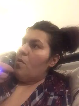 Curvy-Essex-Milf online show from 03-08-25, 10:13