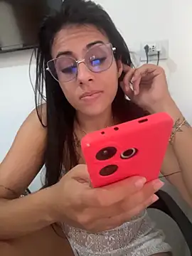 jheicylli online show from 04-13-26, 03:39