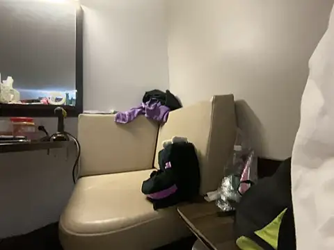 Snapshot of KITTYBOOBOOFUXX chatting on 02-26-26, 05:12 KITTYBOOBOOFUXX online show from 02-26-26, 05:12