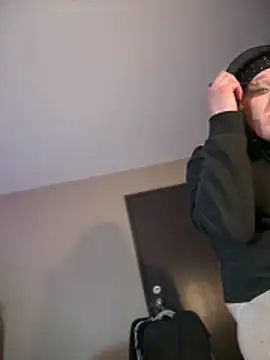 Snapshot of KITTYBOOBOOFUXX chatting on 04-03-26, 06:33 KITTYBOOBOOFUXX online show from 04-03-26, 06:33