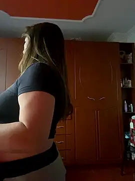 Luna-nevada online show from 01-18-26, 02:21