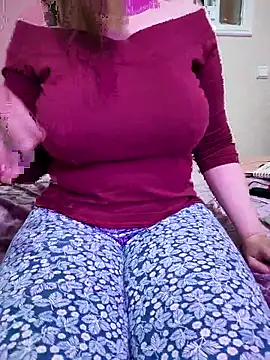 Snapshot of queen_belisima1 chatting on 02-23-26, 09:34 queen belisima1 online show from 02-23-26, 09:34