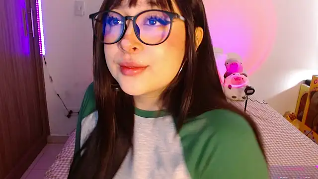 Oliviargf online show from 04-03-26, 12:25