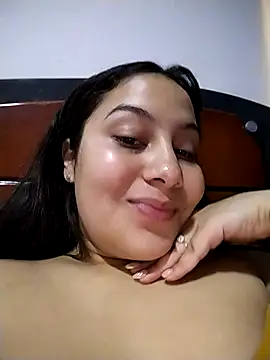 Snapshot of esmeralda_jadees chatting on 05-08-26, 01:16 esmeralda jadees online show from 05-08-26, 01:16