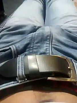 Snapshot of Villagecouple143 chatting on 03-06-25, 04:07 Villagecouple143 online show from 03-06-25, 04:07