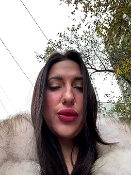 Snapshot of AleksandraRich chatting on 10-07-25, 02:31 AleksandraRich online show from 10-07-25, 02:31
