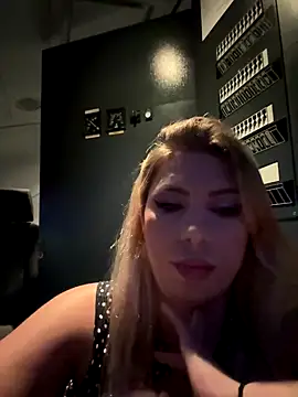 Alicedream5 online show from 09-12-25, 03:28