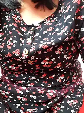 Snapshot of HEENAVE chatting on 03-06-25, 08:08 HEENAVE online show from 03-06-25, 08:08