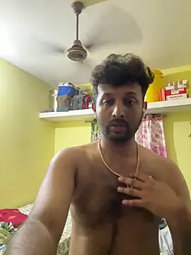 Snapshot of MIRTHICK2002 chatting on 10-25-25, 05:40 MIRTHICK2002 online show from 10-25-25, 05:40