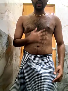 Snapshot of MIRTHICK2002 chatting on 10-26-25, 12:11 MIRTHICK2002 online show from 10-26-25, 12:11