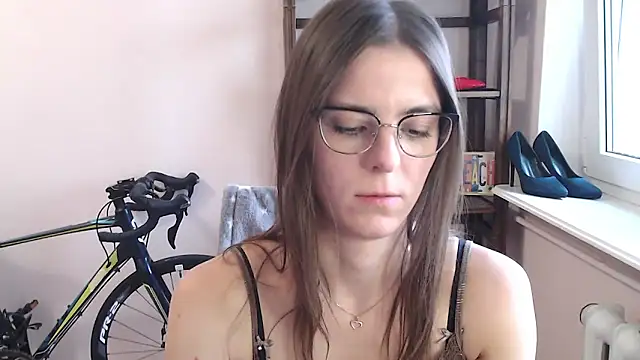love megi online show from 05-31-26, 06:09