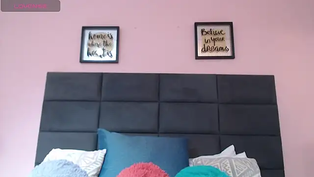 SophiaQueens online show from 09-20-25, 07:59