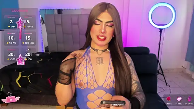 Snapshot of Sophie_whitexxx chatting on 07-10-26, 08:00 Sophie whitexxx online show from 07-10-26, 08:00