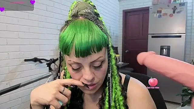 freyaa sorcerees online show from 09-19-25, 06:26