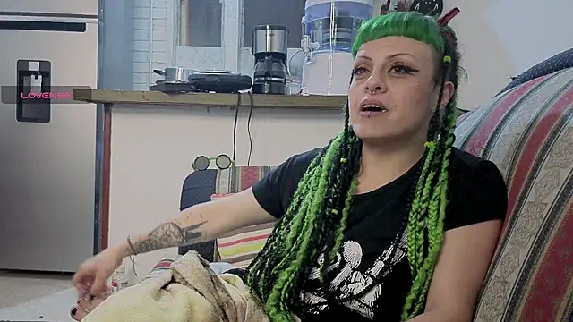 freyaa sorcerees online show from 10-20-25, 02:45